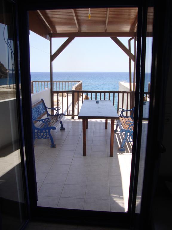 Lendas Paradise Studios Léntas Oda fotoğraf