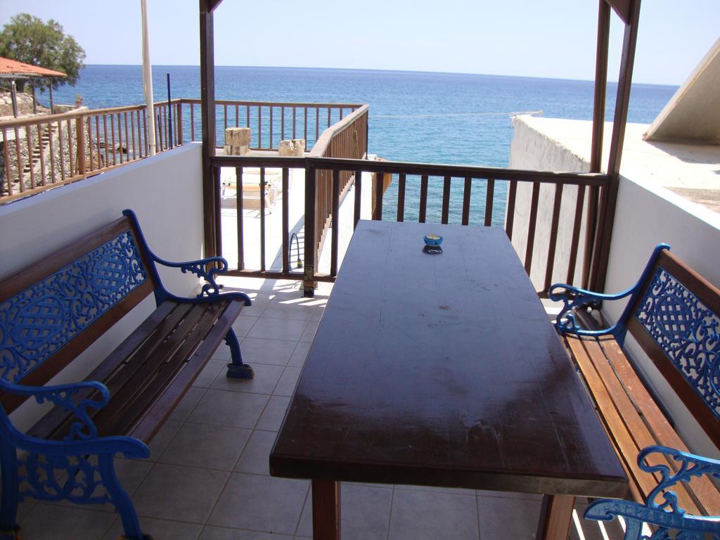Lendas Paradise Studios Léntas Oda fotoğraf