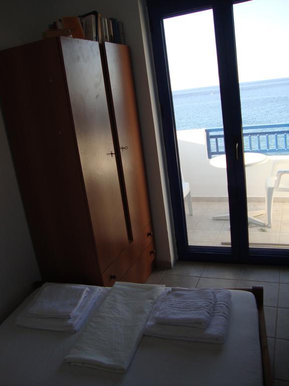 Lendas Paradise Studios Léntas Oda fotoğraf