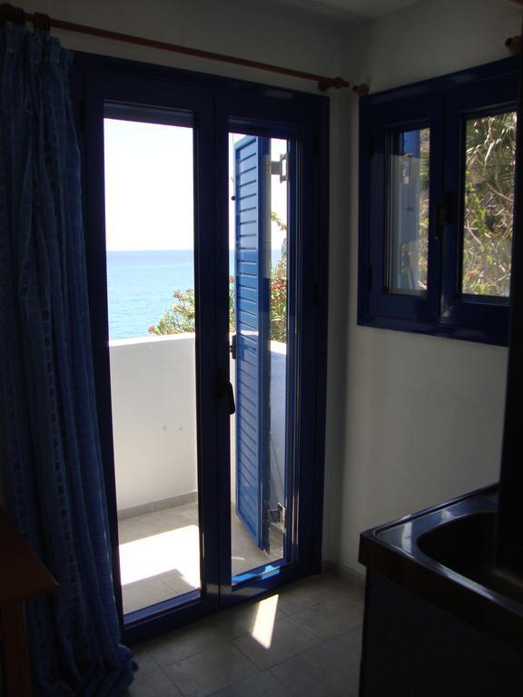 Lendas Paradise Studios Léntas Oda fotoğraf
